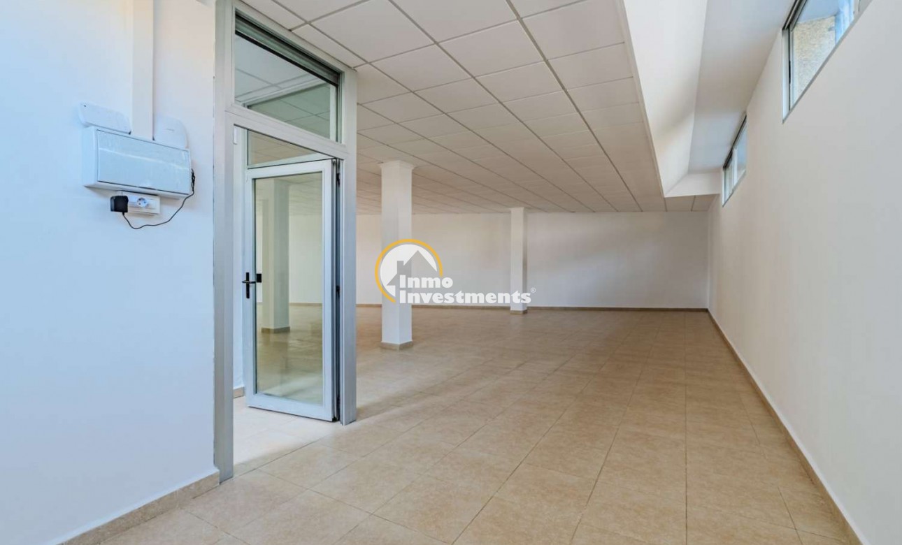 Bestaande bouw - Business local - Torrevieja - Nueva Torrevieja - Aguas Nuevas