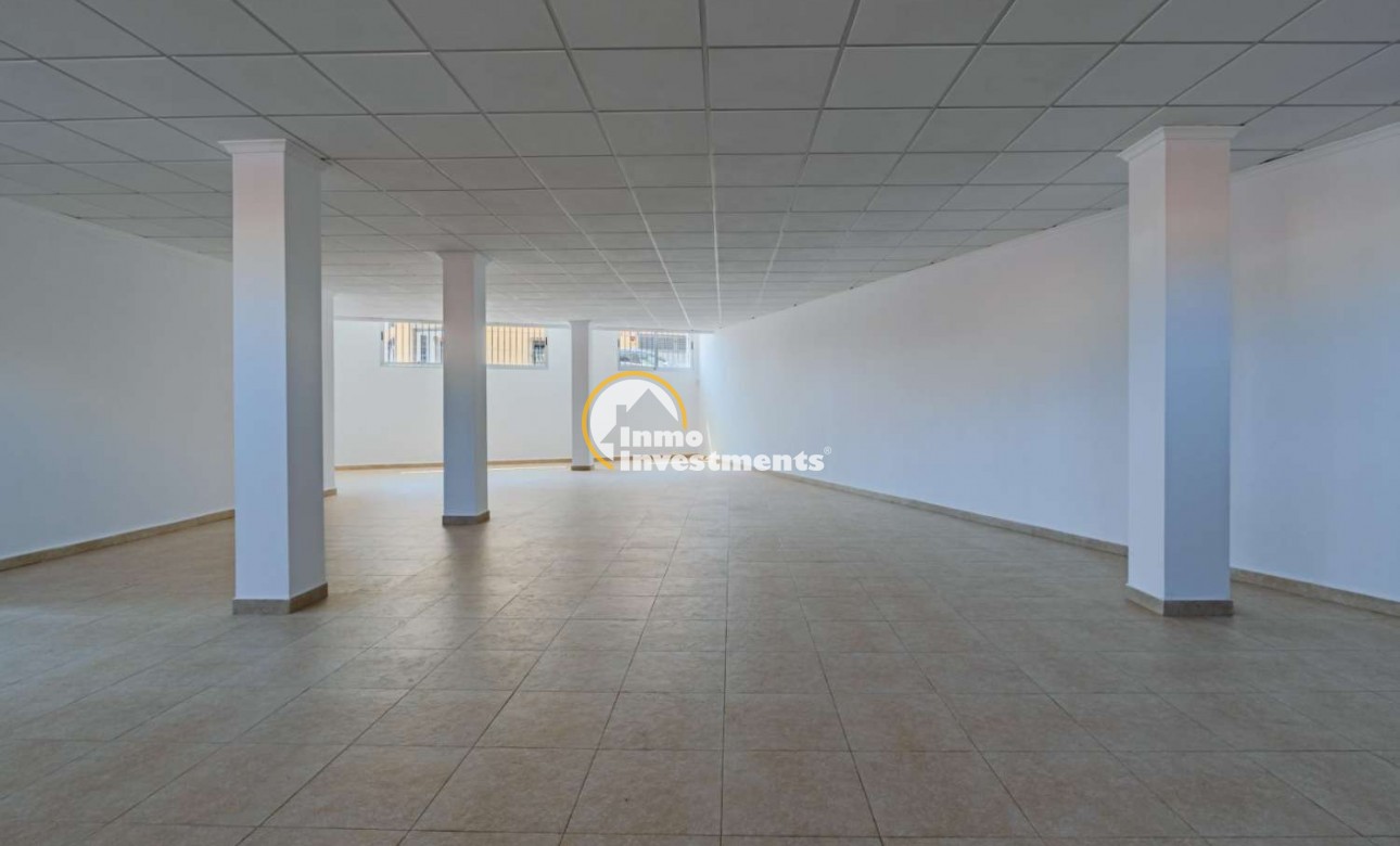 Bestaande bouw - Business local - Torrevieja - Nueva Torrevieja - Aguas Nuevas