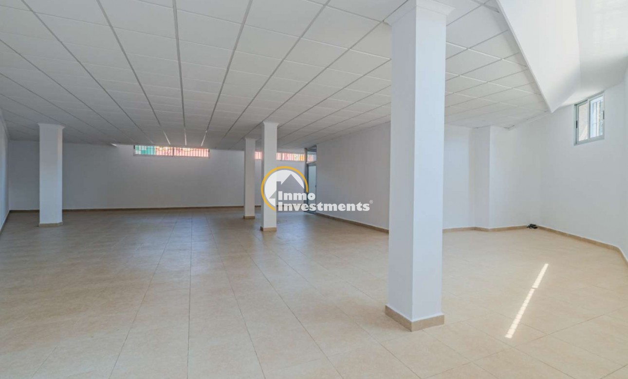 Bestaande bouw - Business local - Torrevieja - Nueva Torrevieja - Aguas Nuevas