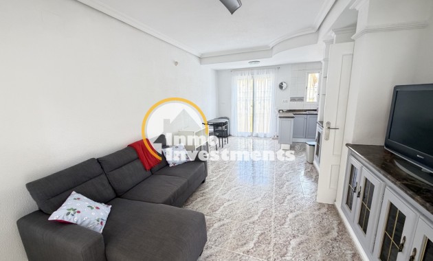 Resale - Town house - Villamartin - Bosque de las Lomas 