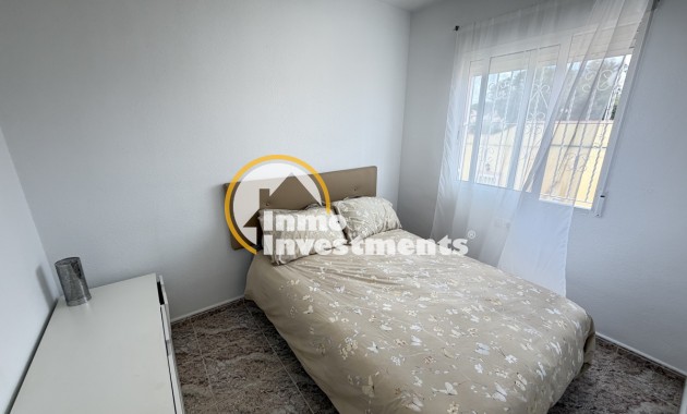 Resale - Town house - Villamartin - Bosque de las Lomas 