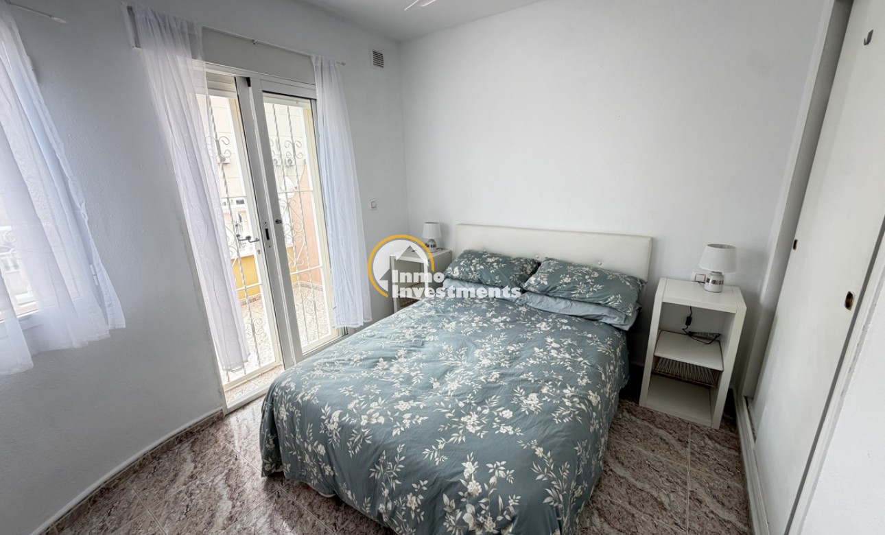 Resale - Town house - Villamartin - Bosque de las Lomas 
