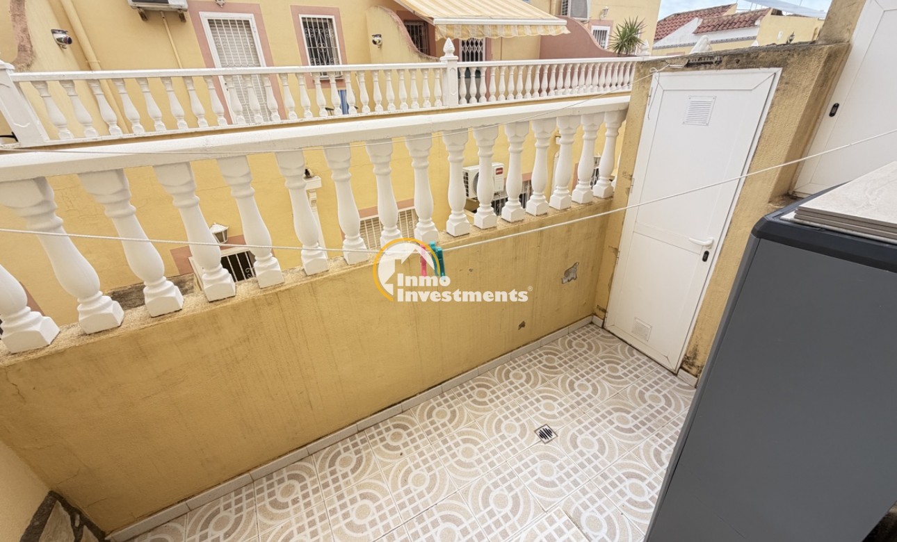 Resale - Town house - Villamartin - Bosque de las Lomas 