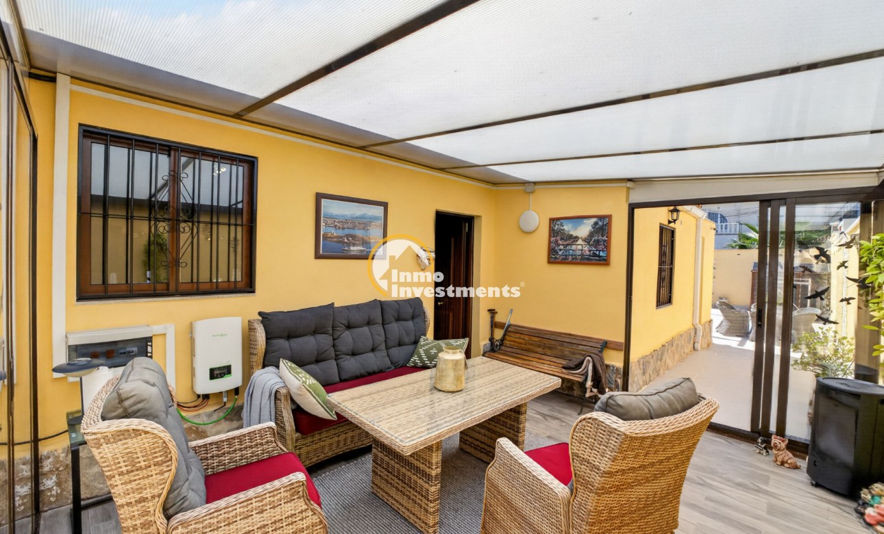 Resale - Villa - Detached - Torrevieja - Aguas Nuevas