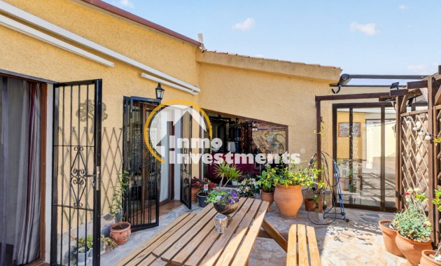 Resale - Villa - Detached - Torrevieja - Aguas Nuevas