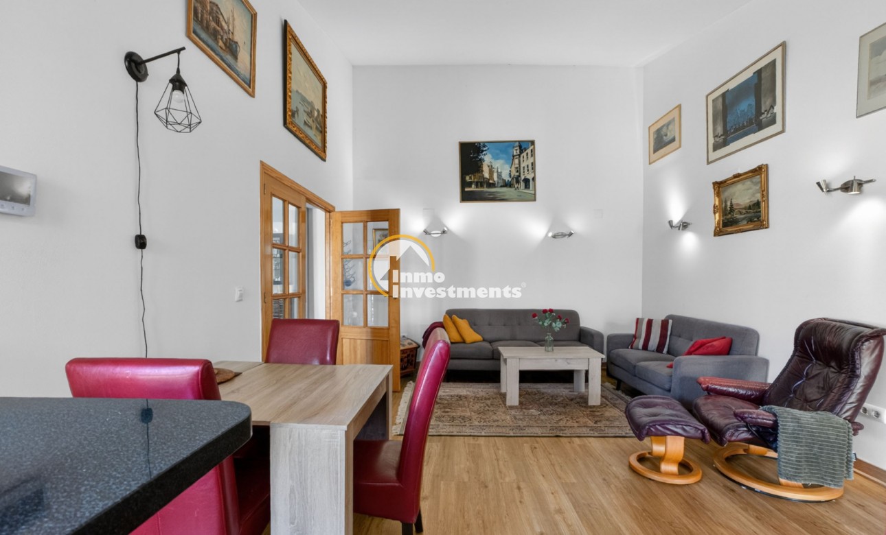 Resale - Villa - Detached - Torrevieja - Aguas Nuevas