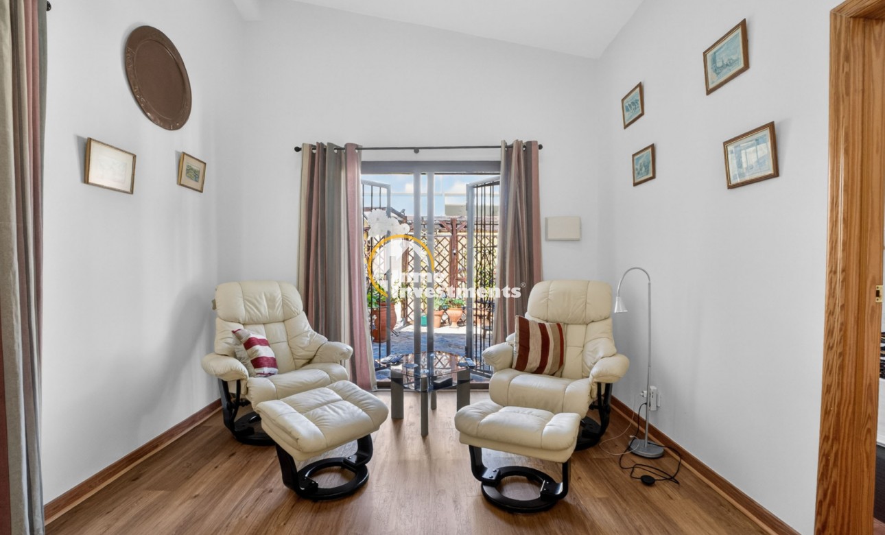 Resale - Villa - Detached - Torrevieja - Aguas Nuevas