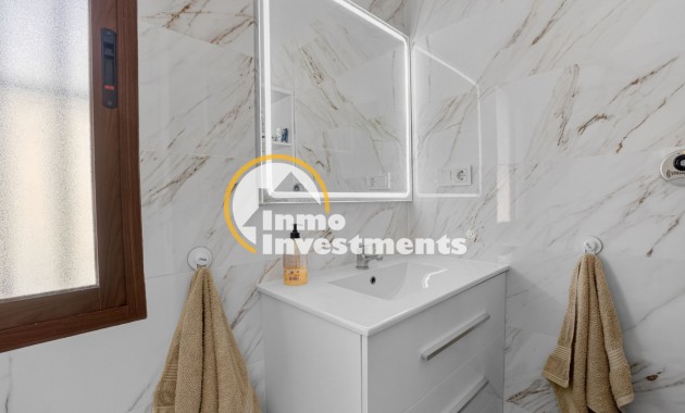 Resale - Villa - Detached - Torrevieja - Aguas Nuevas