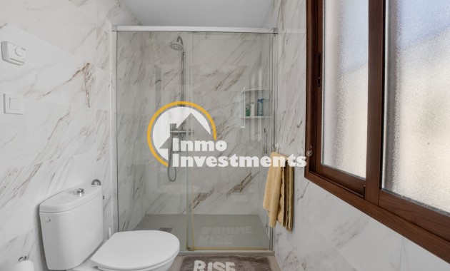 Resale - Villa - Detached - Torrevieja - Aguas Nuevas