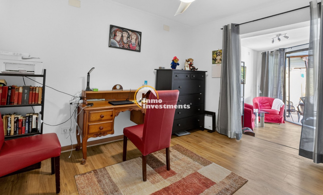 Resale - Villa - Detached - Torrevieja - Aguas Nuevas