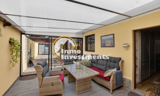Resale - Villa - Detached - Torrevieja - Aguas Nuevas