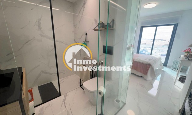 Resale - Bungalow - El Raso - El raso