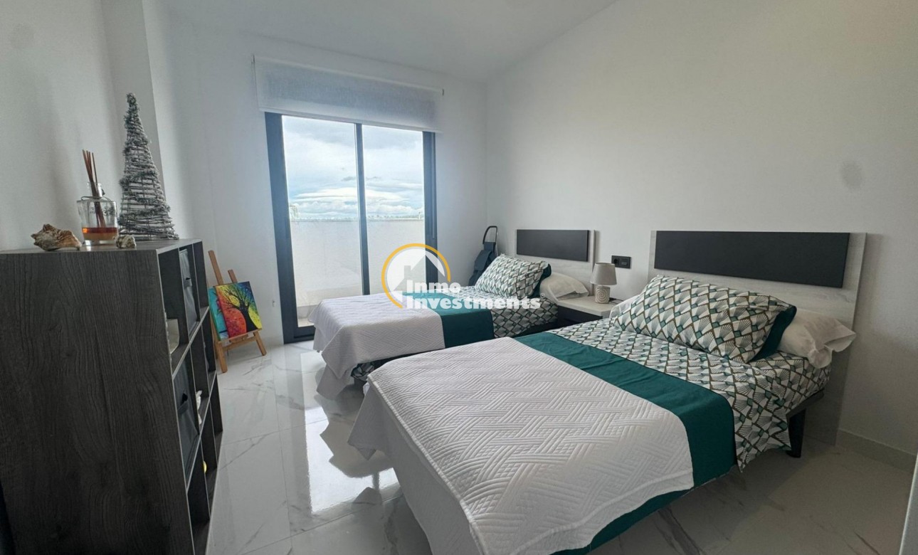 Resale - Bungalow - El Raso - El raso