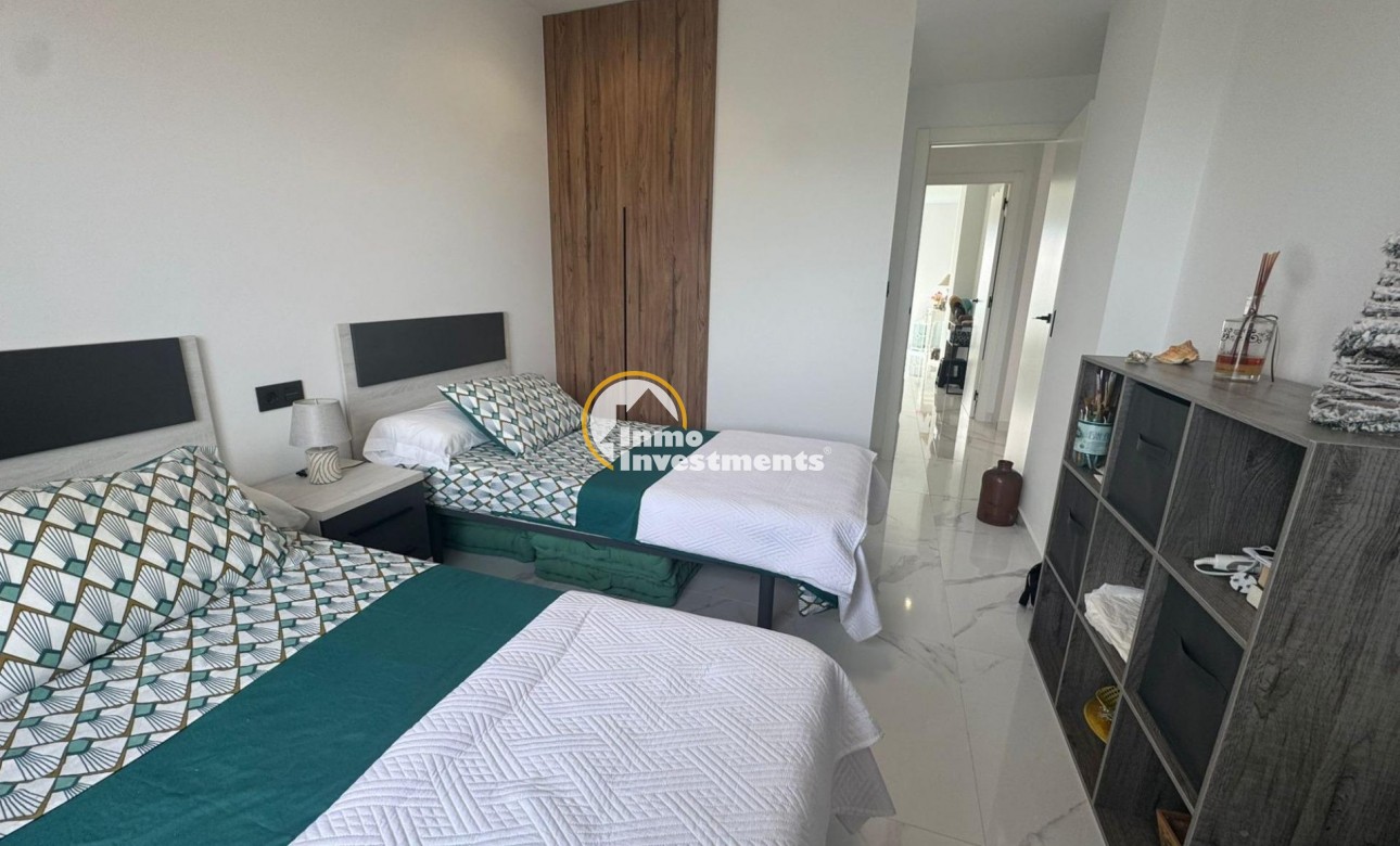 Resale - Bungalow - El Raso - El raso