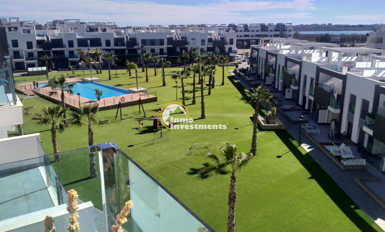 Resale - Bungalow - El Raso - El raso