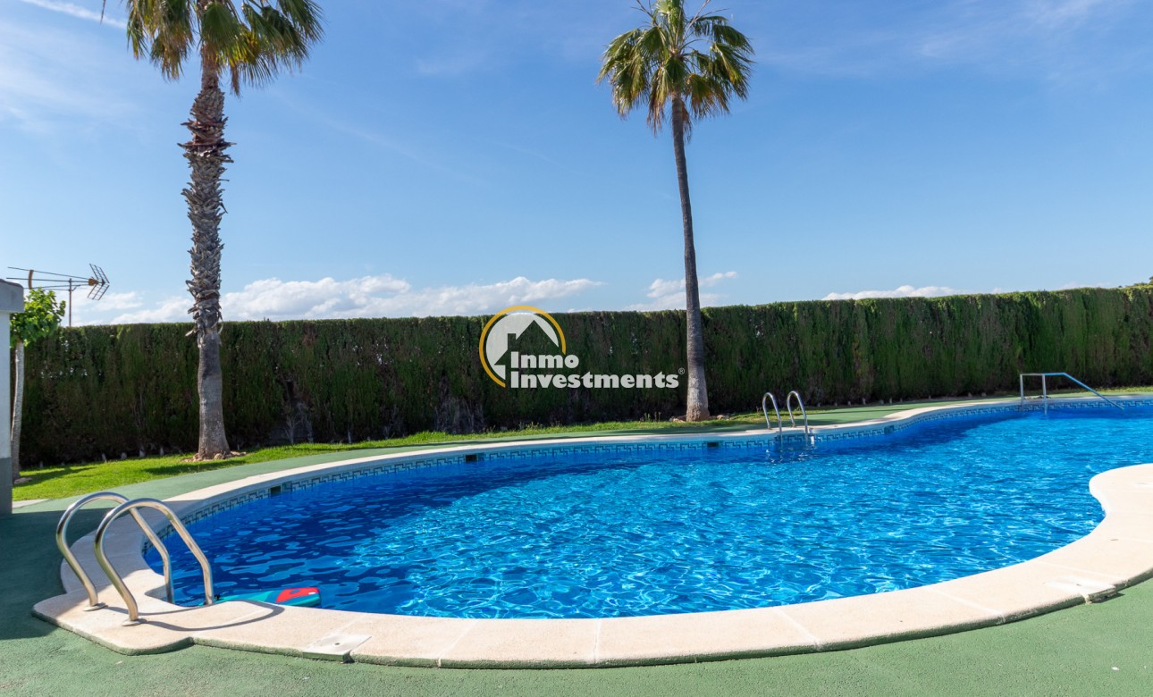 Resale - Bungalow - Torrevieja - San Luis