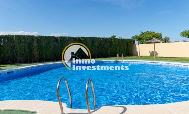Resale - Bungalow - Torrevieja - San Luis