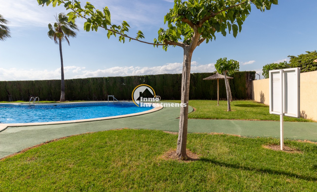 Resale - Bungalow - Torrevieja - San Luis