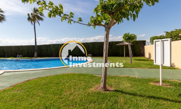 Resale - Bungalow - Torrevieja - San Luis