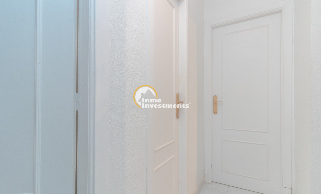 Resale - Bungalow - Torrevieja - San Luis