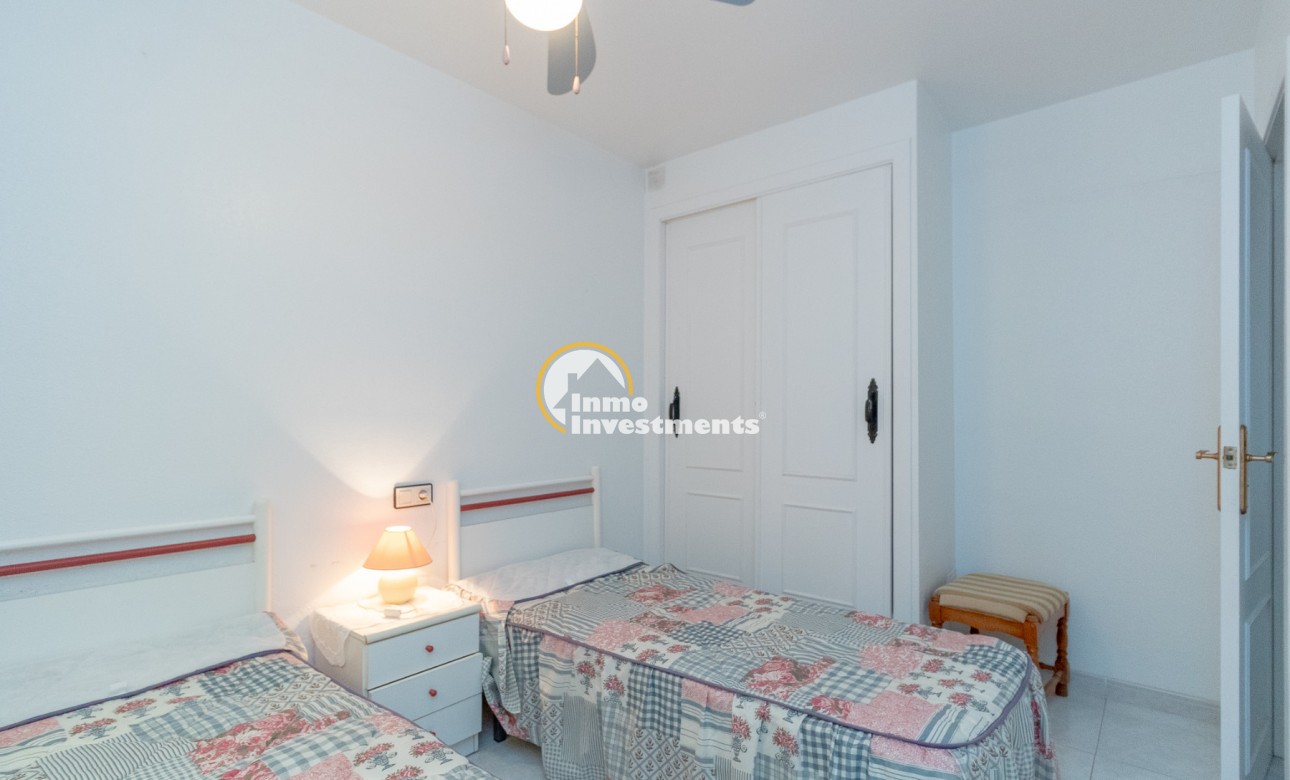 Resale - Bungalow - Torrevieja - San Luis