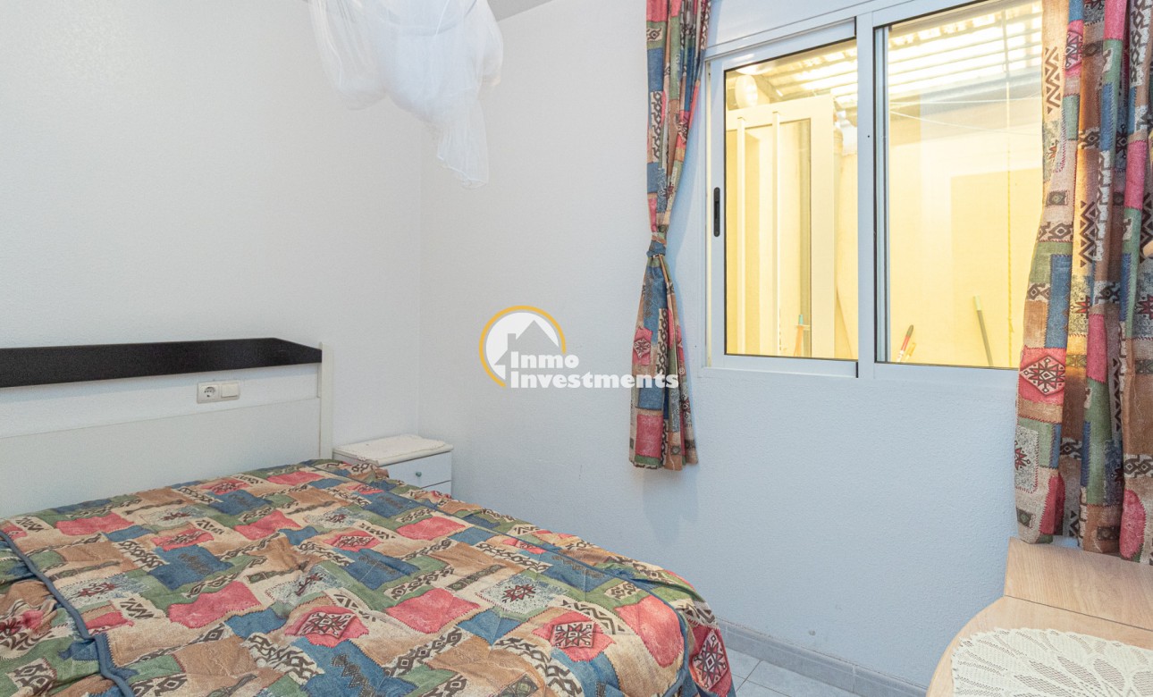 Resale - Bungalow - Torrevieja - San Luis