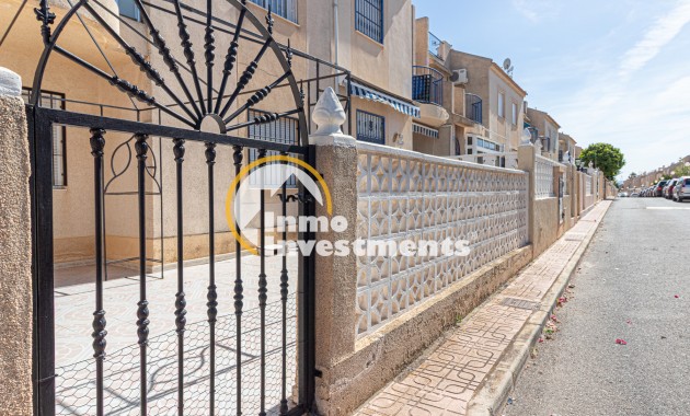 Resale - Bungalow - Torrevieja - San Luis