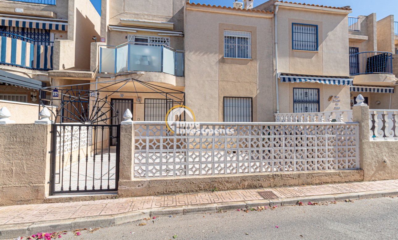 Resale - Bungalow - Torrevieja - San Luis