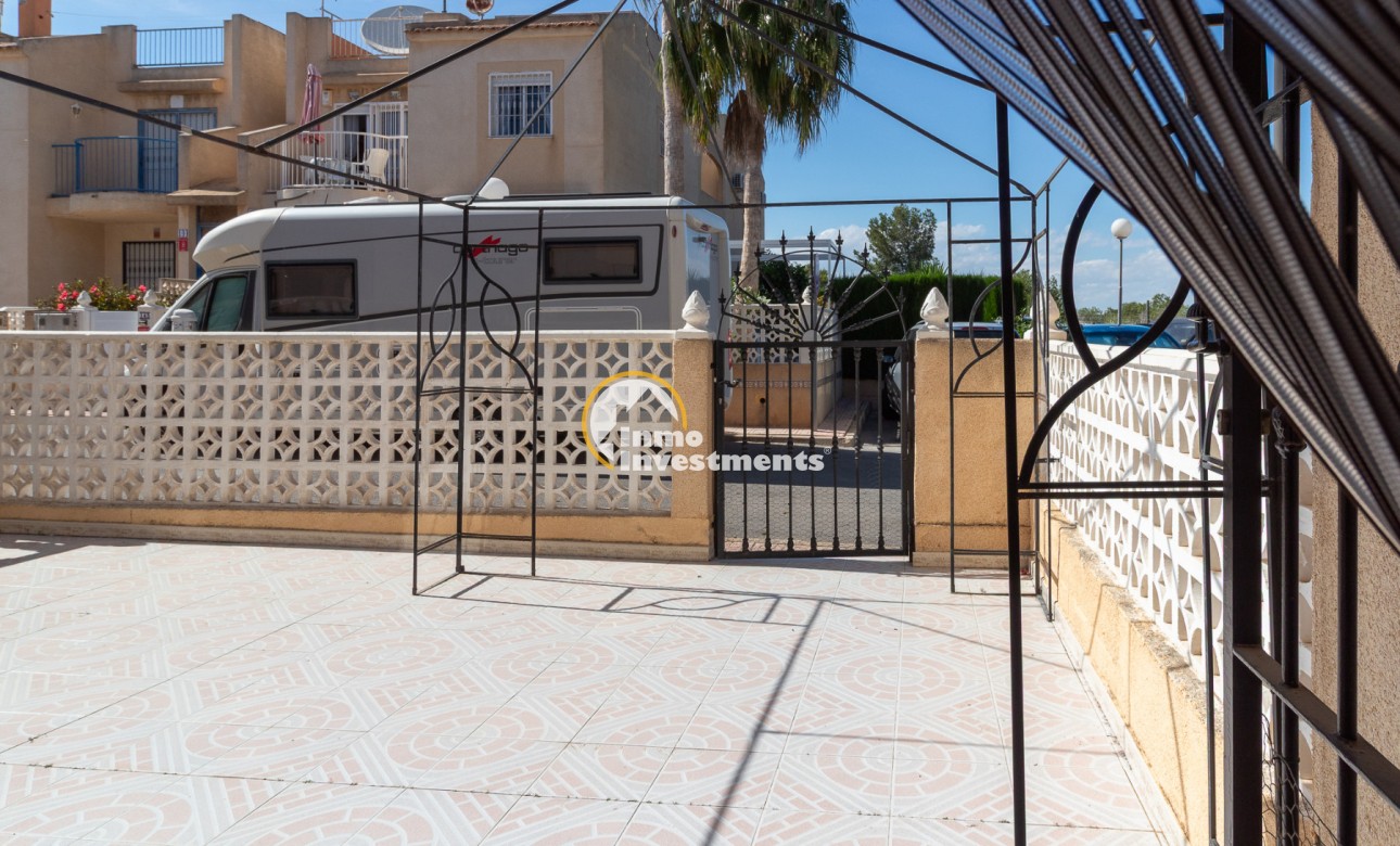 Resale - Bungalow - Torrevieja - San Luis