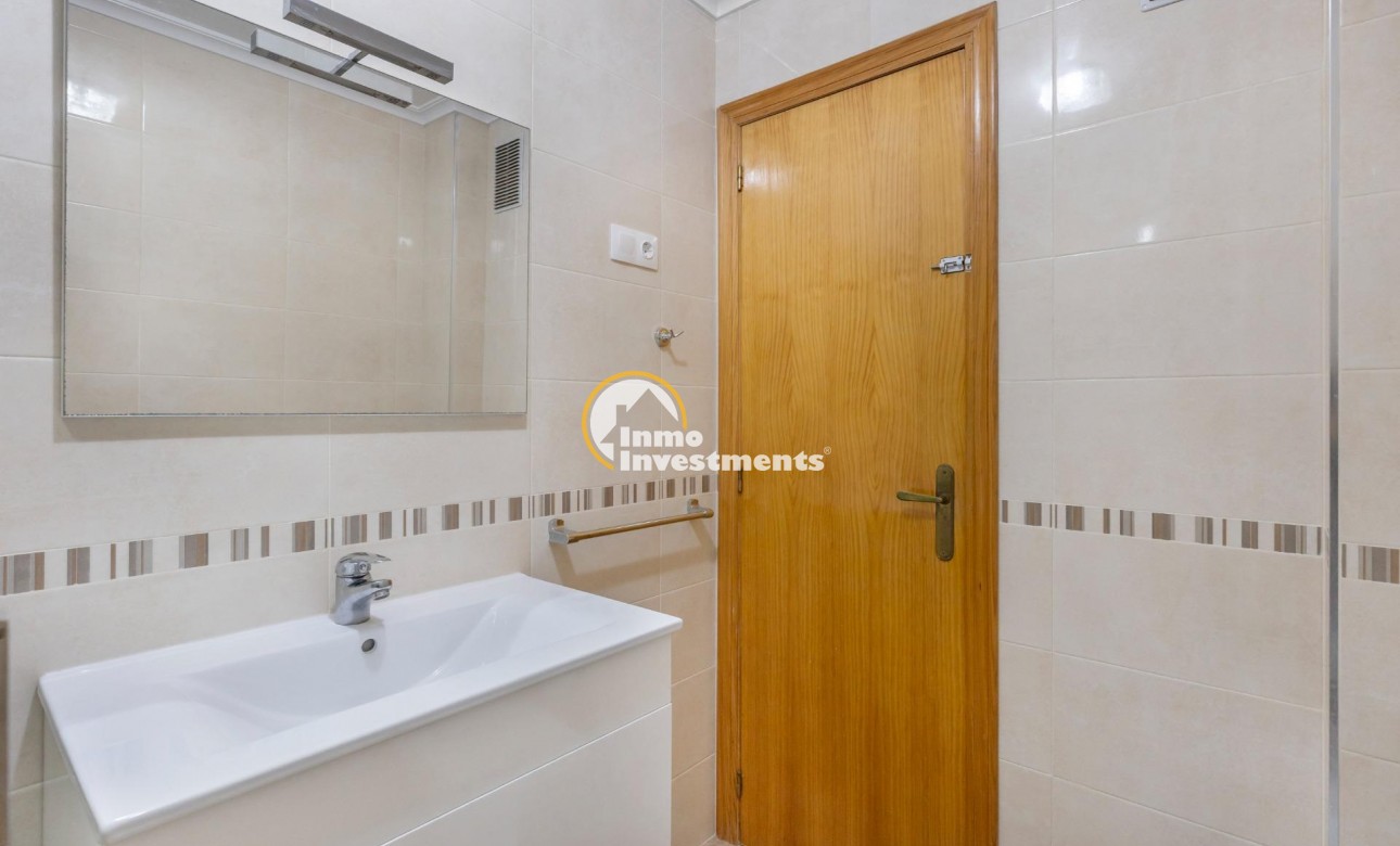 Bestaande bouw - Appartement - Torrevieja - La Mata pueblo