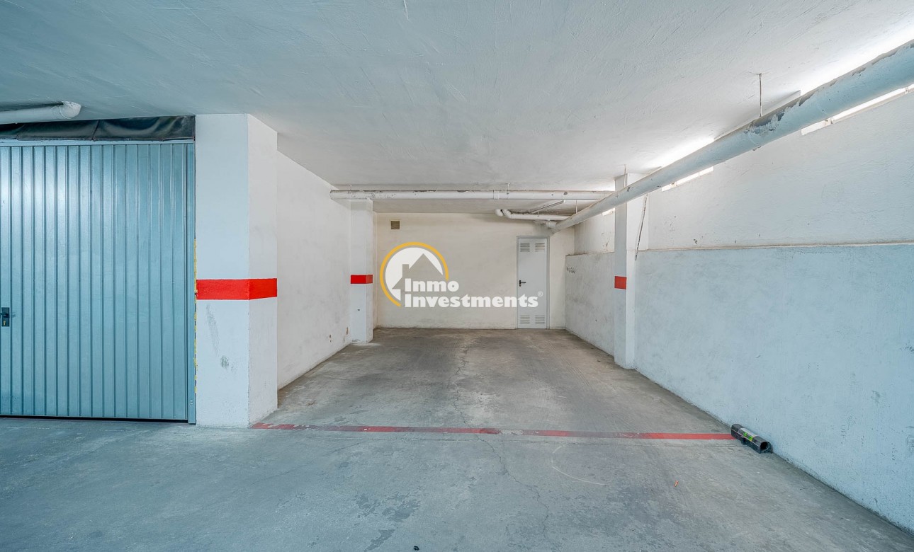 Resale - Apartment - Torrevieja - Torrevieja Centre