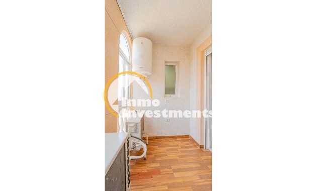 Resale - Apartment - Torrevieja - Torrevieja Centre