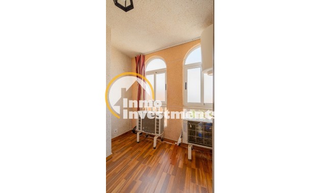 Resale - Apartment - Torrevieja - Torrevieja Centre