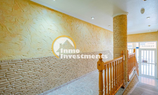 Resale - Apartment - Torrevieja - Torrevieja Centre