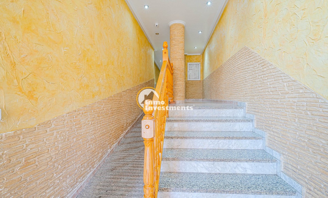 Resale - Apartment - Torrevieja - Torrevieja Centre