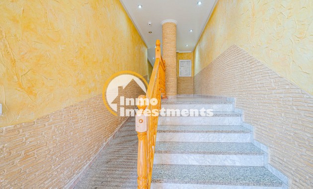 Resale - Apartment - Torrevieja - Torrevieja Centre