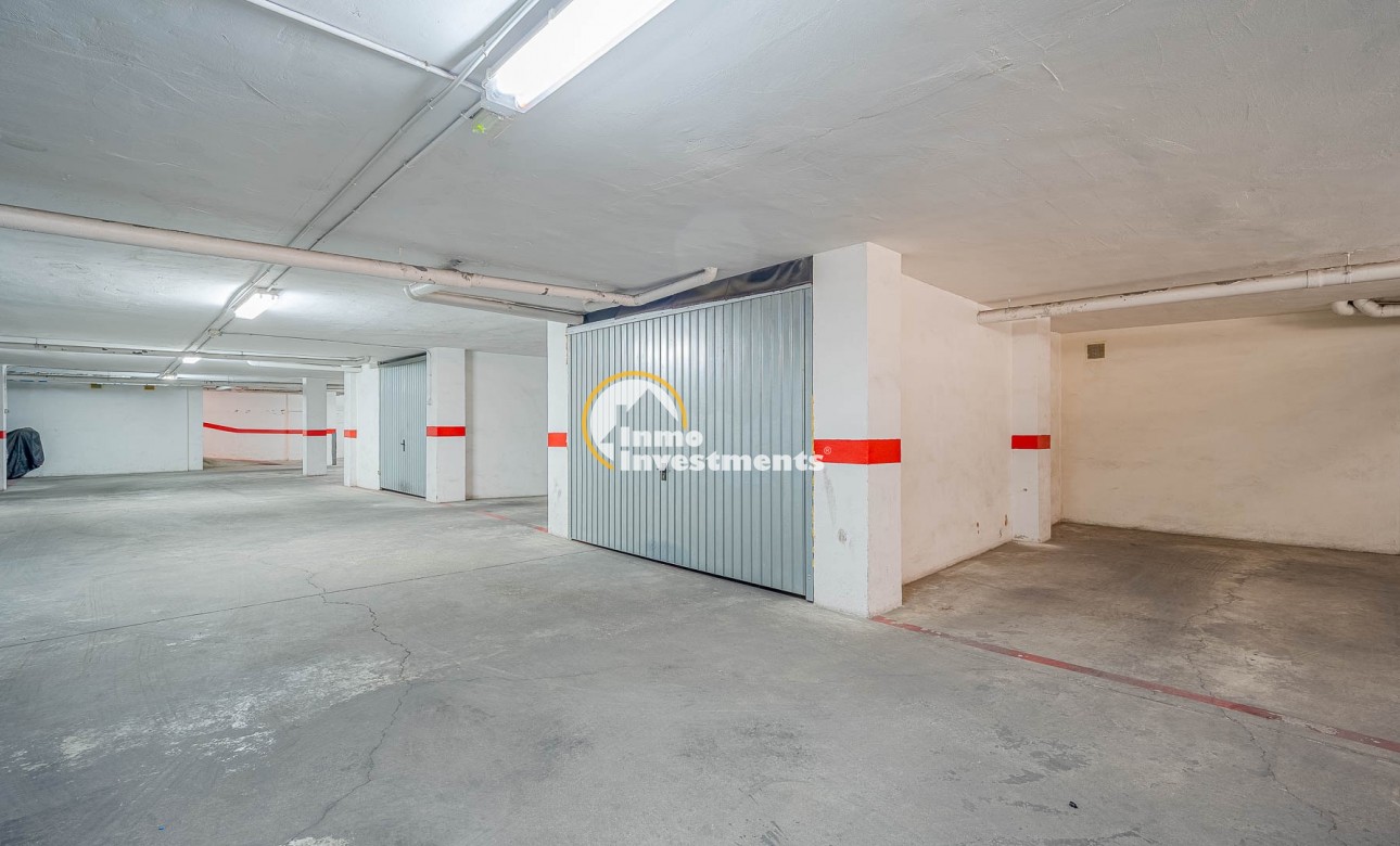 Resale - Apartment - Torrevieja - Torrevieja Centre
