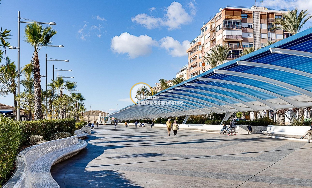Resale - Apartment - Torrevieja - Torrevieja Centre