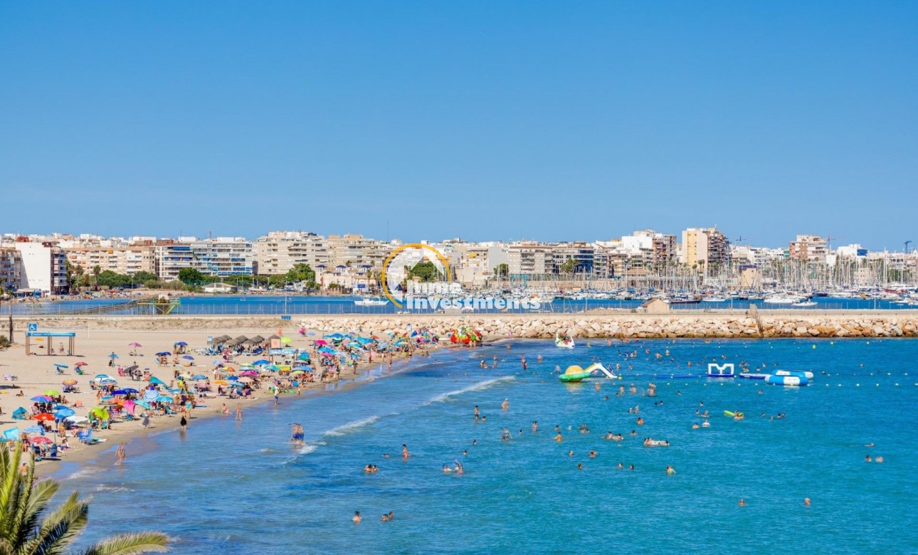 Resale - Apartment - Torrevieja - Torrevieja Centre