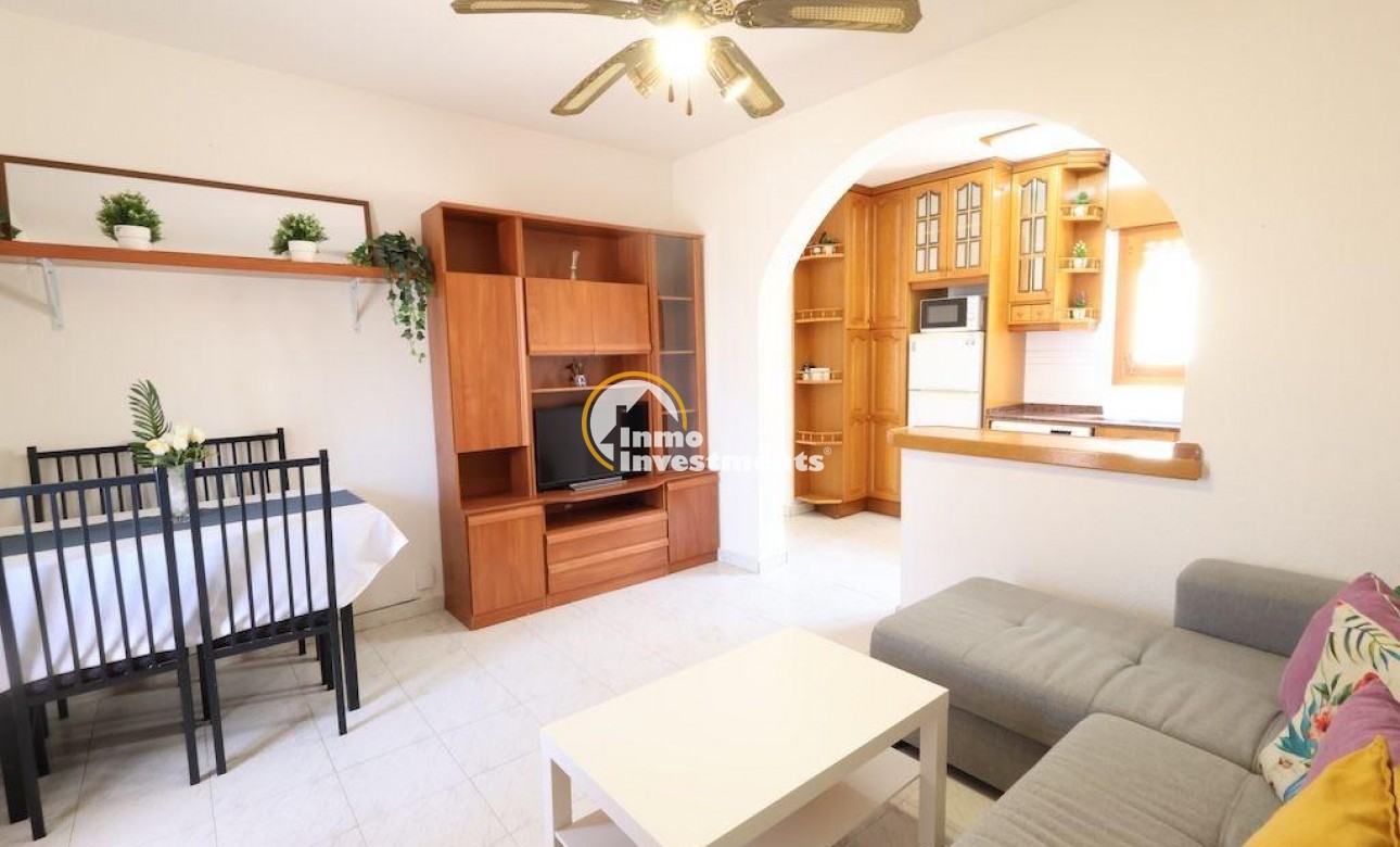 Bestaande bouw - Bungalow - Torrevieja - La Siesta - El Salado - Torreta