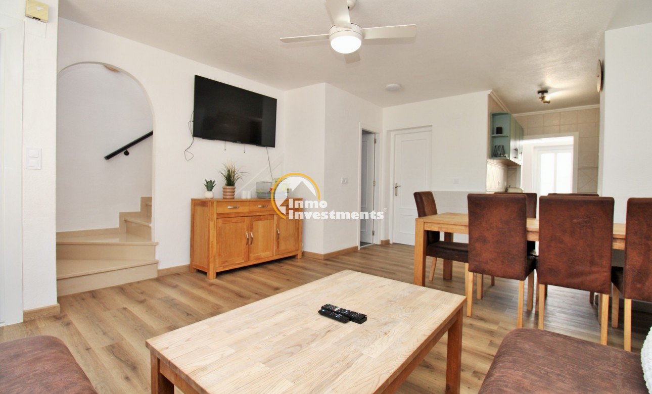 Resale - Town house - Villamartin - Blue Lagoon