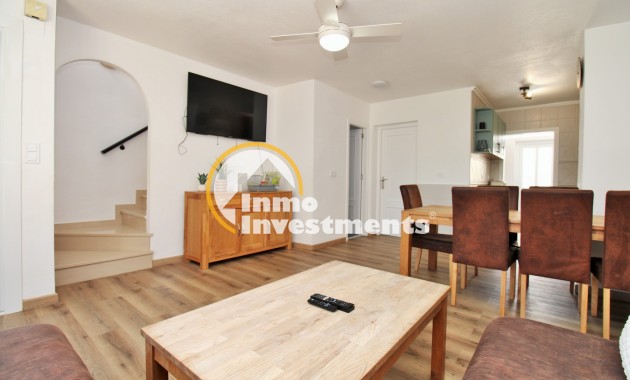 Resale - Town house - Villamartin - Blue Lagoon