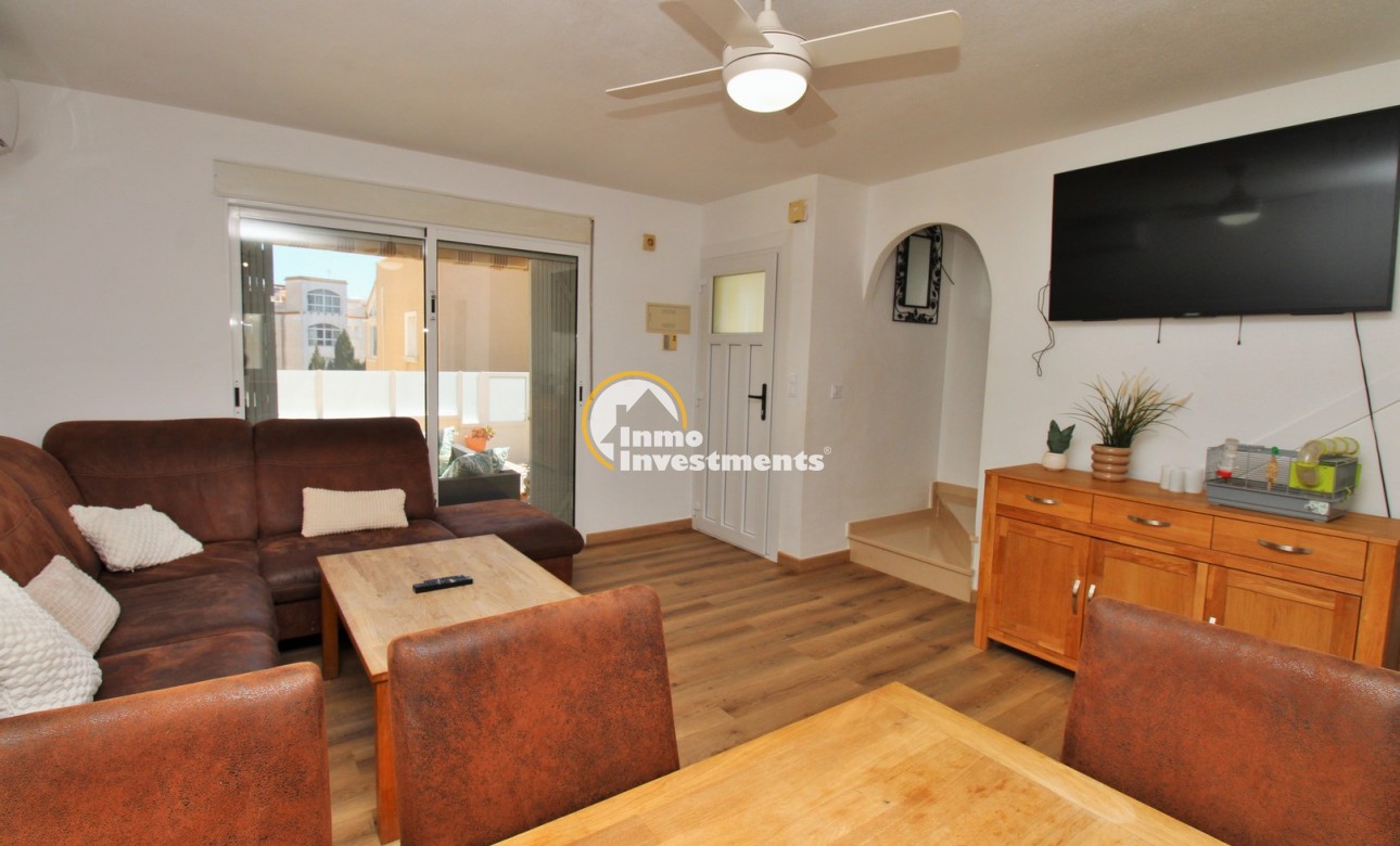 Resale - Town house - Villamartin - Blue Lagoon