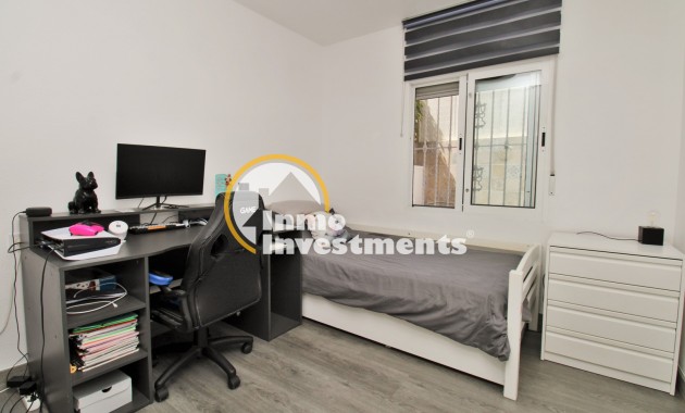 Resale - Town house - Villamartin - Blue Lagoon