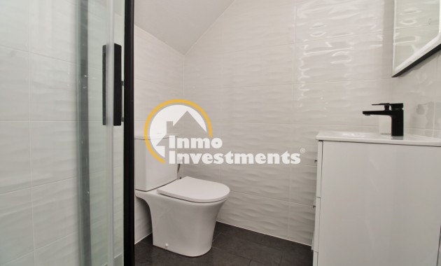 Resale - Town house - Villamartin - Blue Lagoon