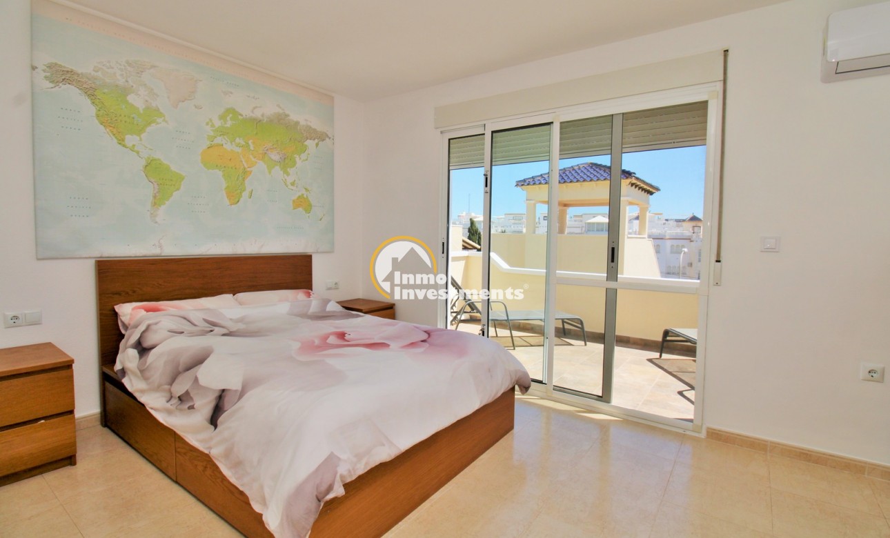 Resale - Town house - Villamartin - Blue Lagoon