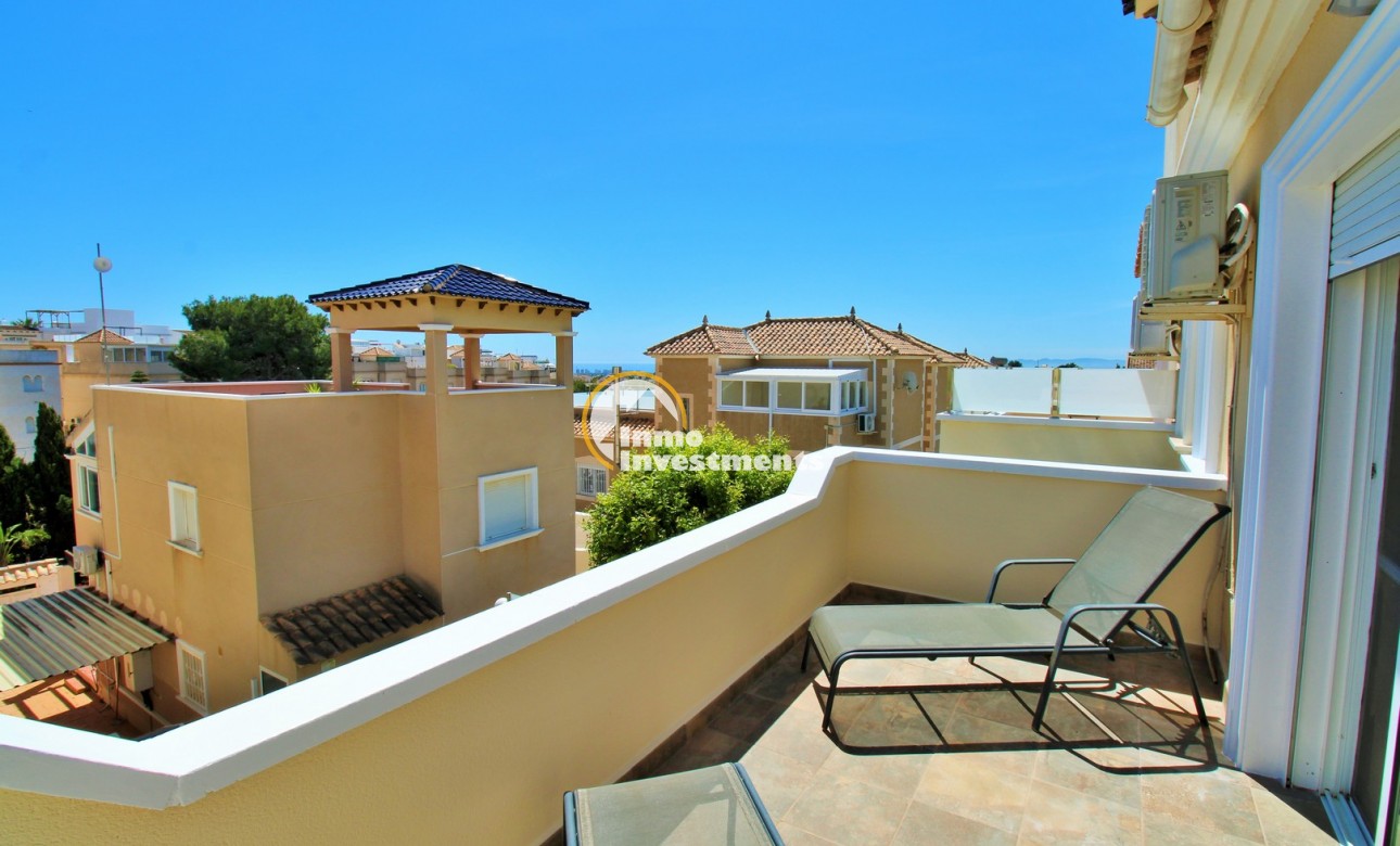 Resale - Town house - Villamartin - Blue Lagoon