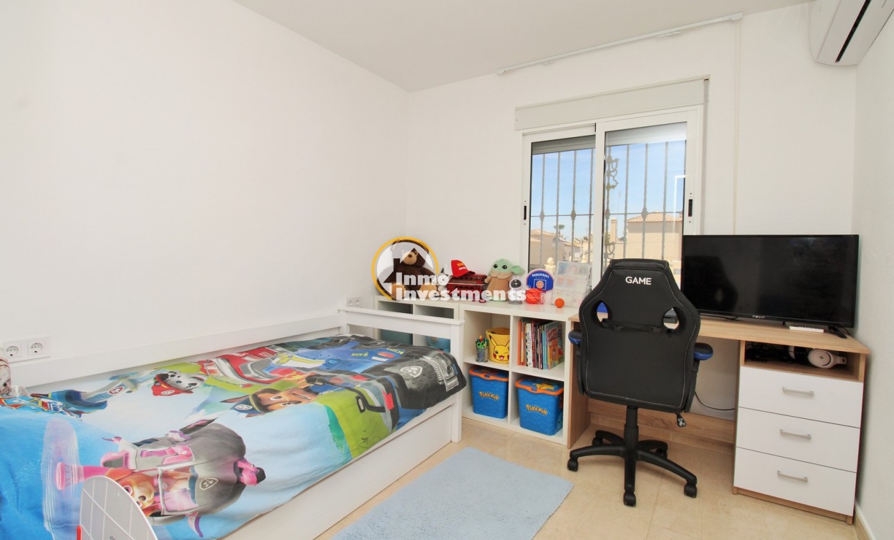 Resale - Town house - Villamartin - Blue Lagoon