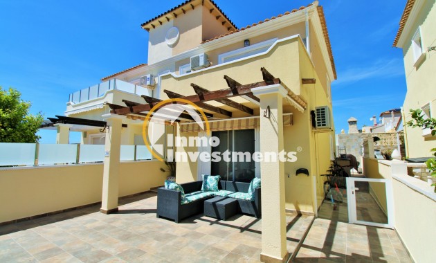 Resale - Town house - Villamartin - Blue Lagoon