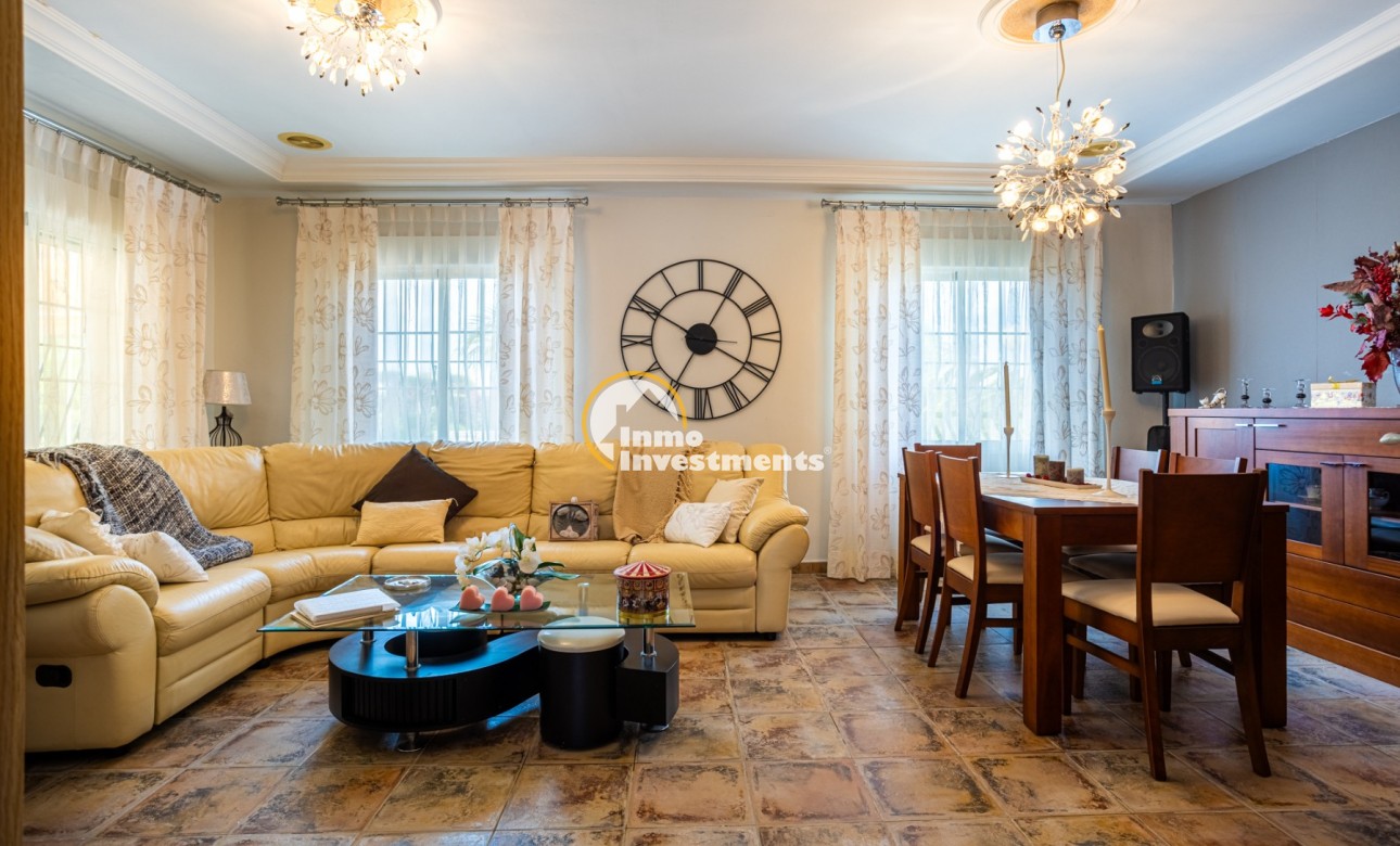 Bestaande bouw - Villa - Elche - 